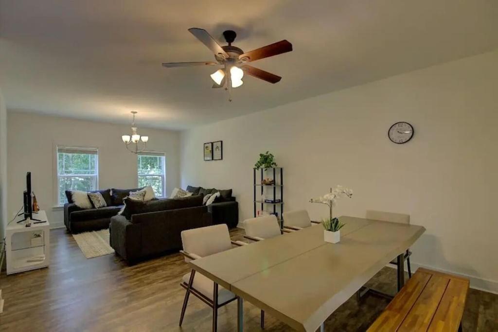 Lazy Bear-Hottub, Pet Friendly, Private Home Just 15 Minutes To Asheville.. Fairview Esterno foto