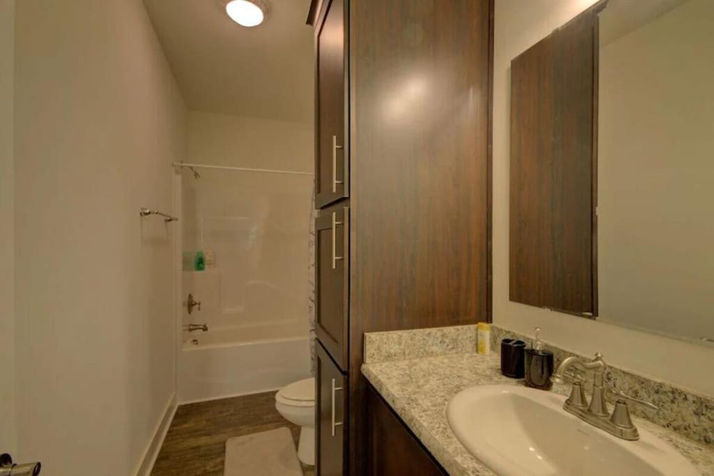 Lazy Bear-Hottub, Pet Friendly, Private Home Just 15 Minutes To Asheville.. Fairview Esterno foto